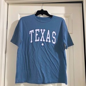 Shein graphic tee. Size medium. Runs true to size. Dusty blue.